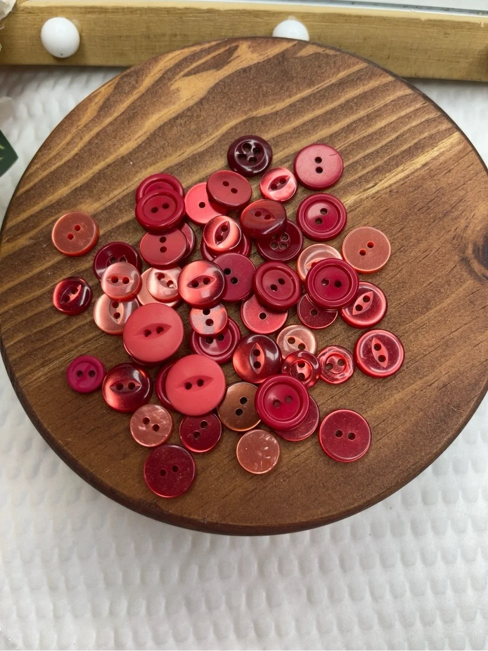 buttons assorted red